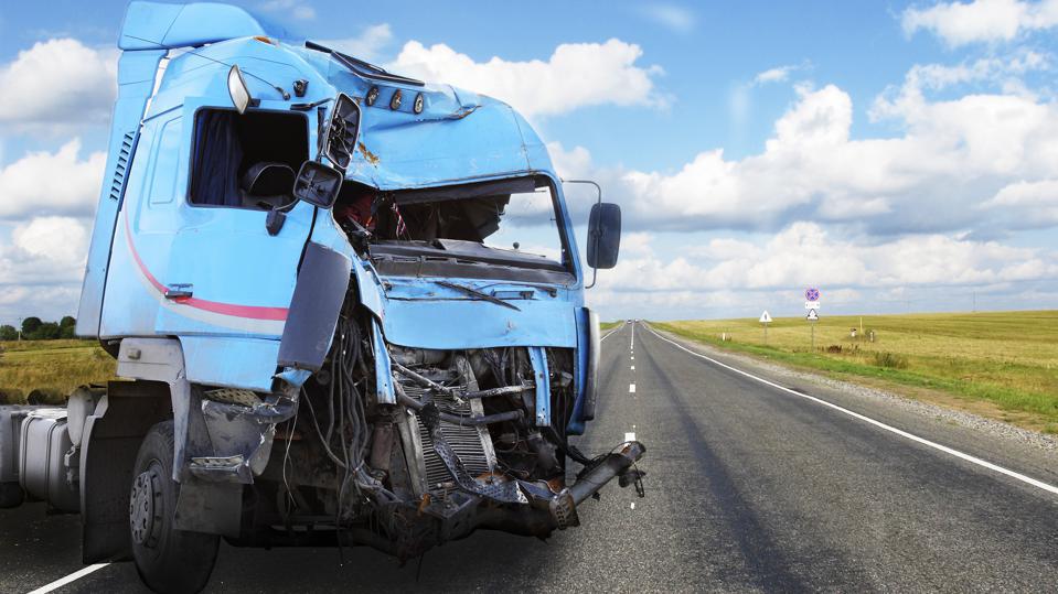 Choosing The Best Truck Accident Lawyer article image