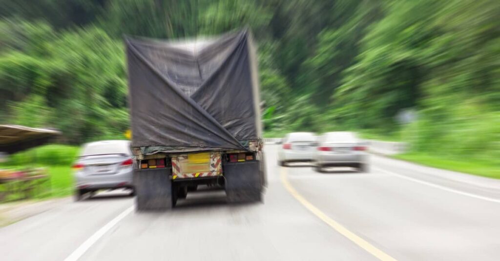 who is at fault for truck accident
